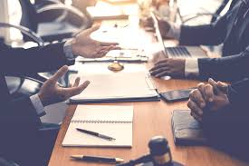 Commercial Litigation attorney consulting business owners about strategies at sewellnylaw.