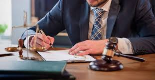 Litigation attorney for business disputes